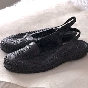 NEW Women’s sling-back dark navy flats, 9M